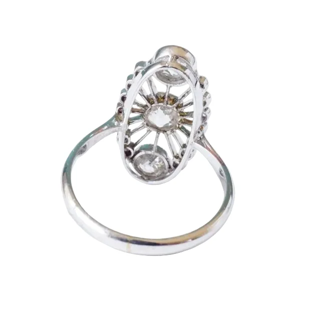 Bague Marquise en or blanc, platine et diamants - Image 4
