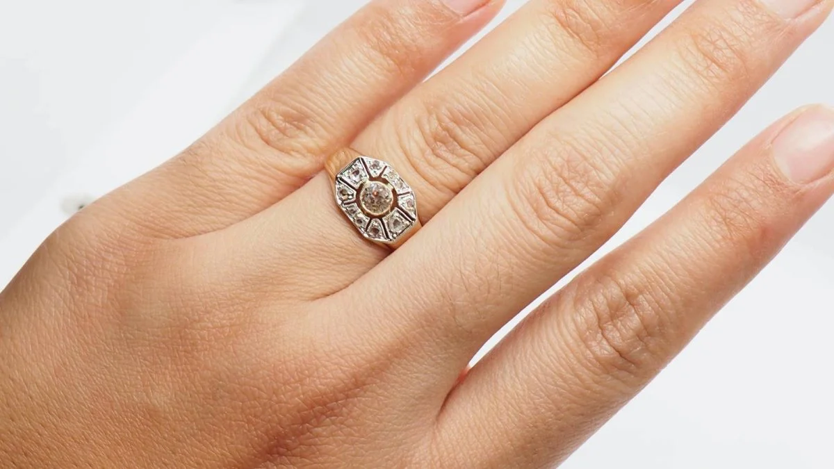 Bague en or bicolore et diamants - Image 2
