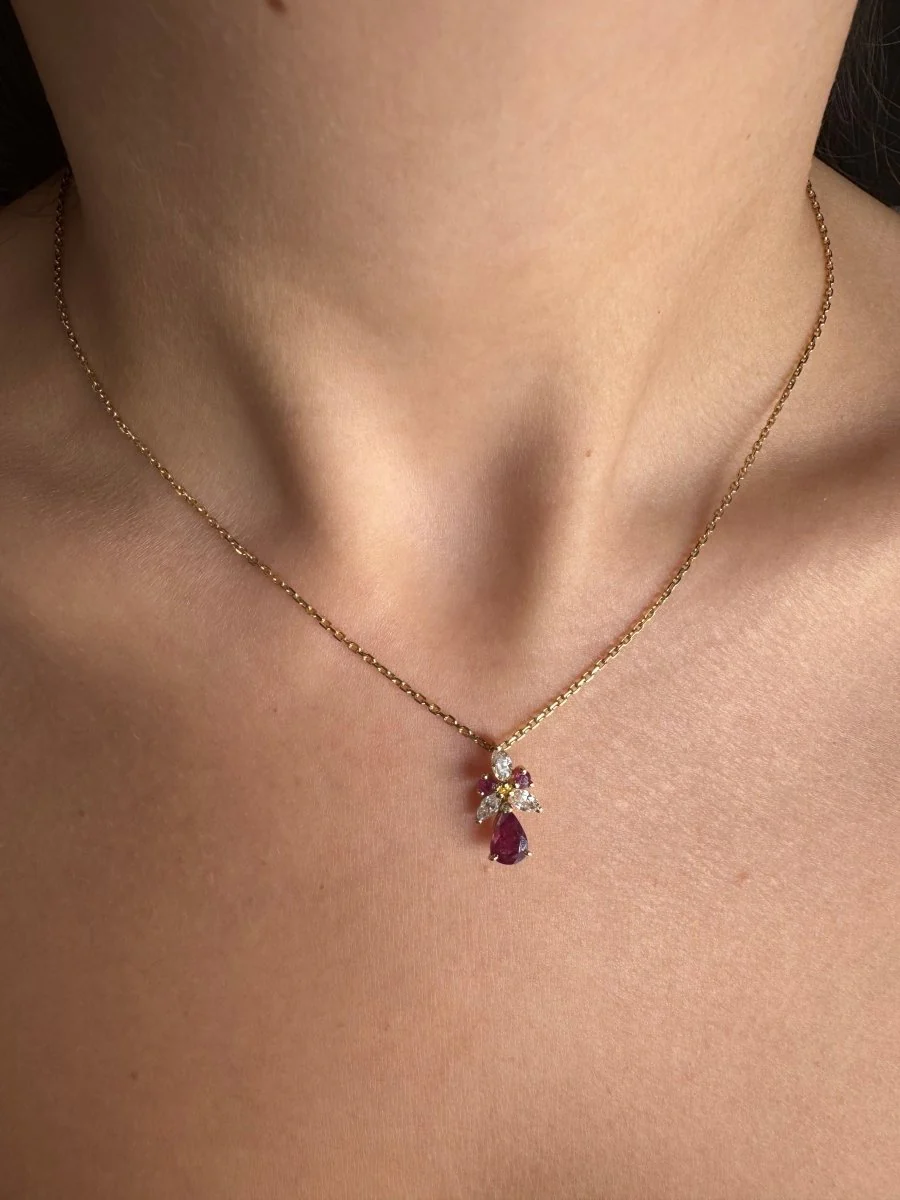 Collier - Or jaune, rubis et diamants - Image 2