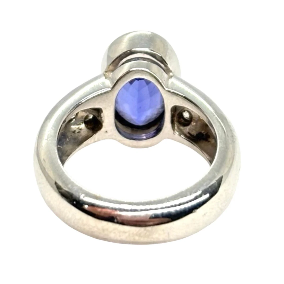 Bague en or blanc, tanzanite, et diamants - Image 4