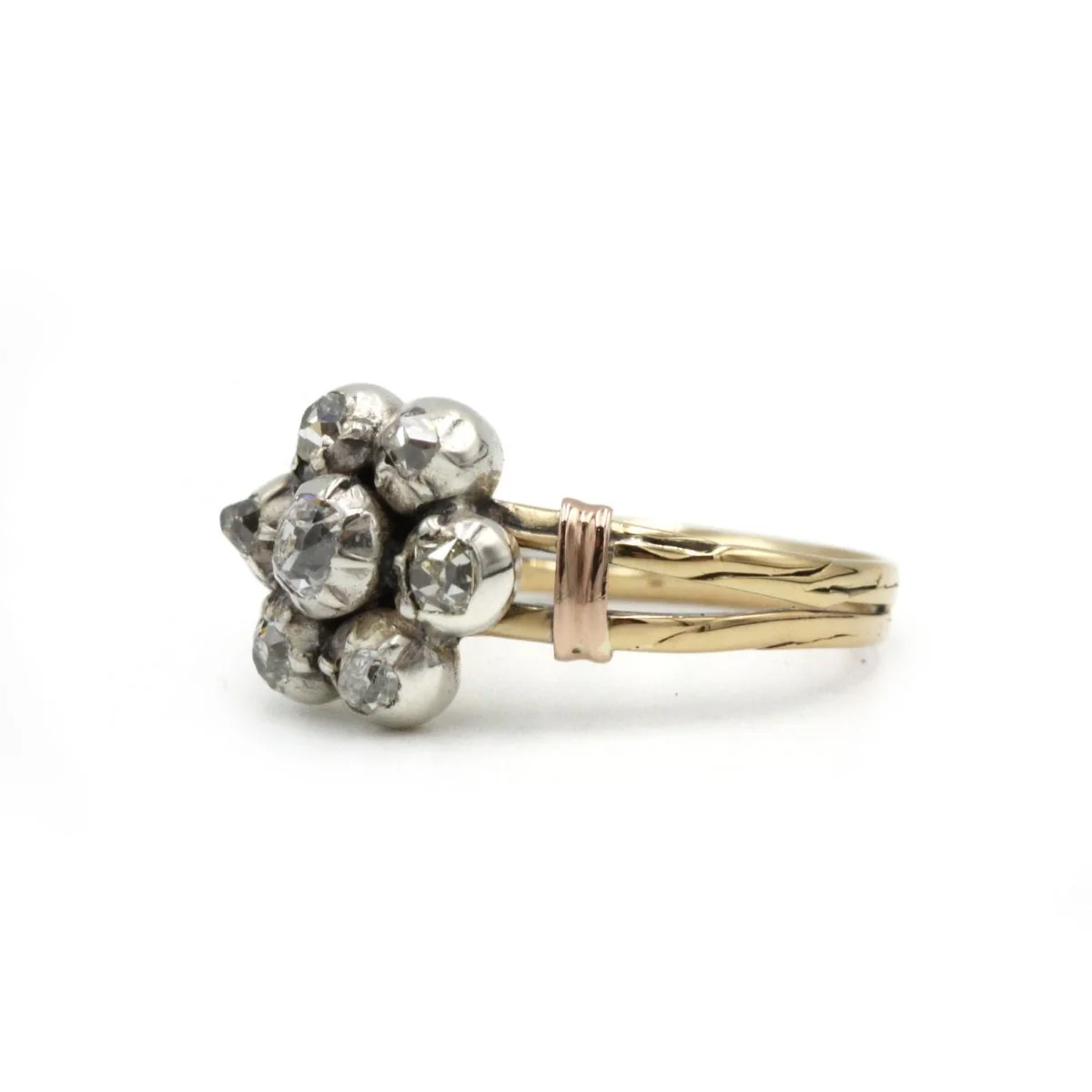 Bague 19eme or jaune 750 et 7 diamants tailles anciennes 0.50 carats total - Image 3