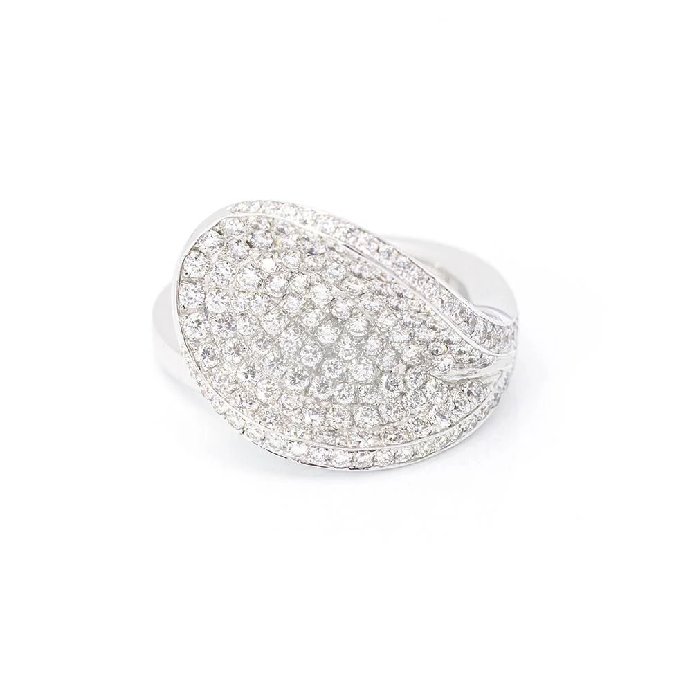 Bague en diamant Paveè. Deuxième main