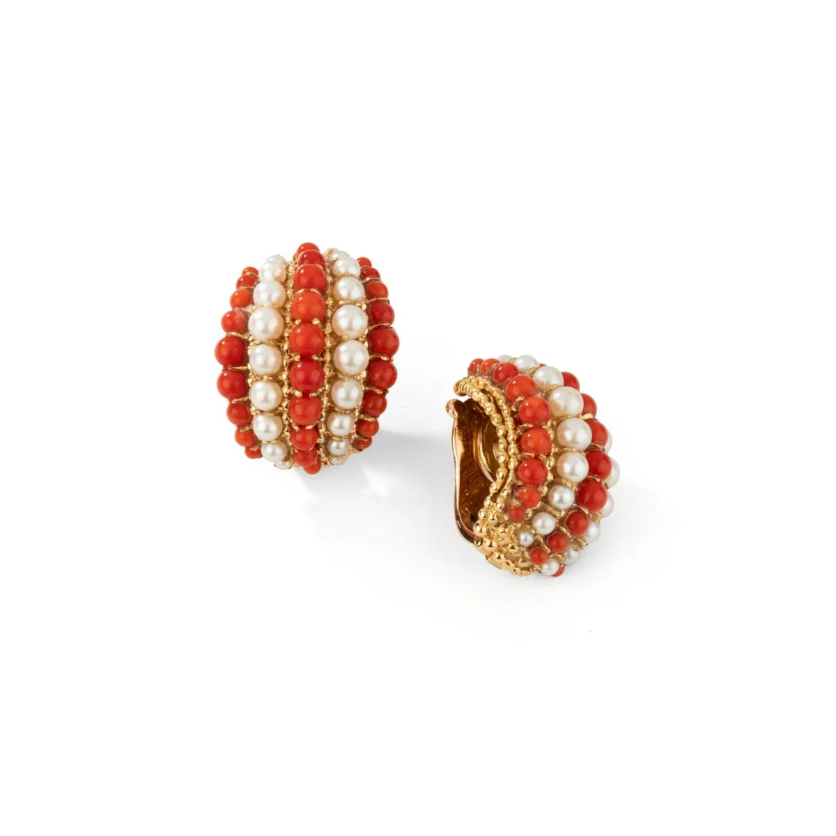 Boucles d'oreilles VAN CLEEF & ARPELS "Twist" en or jaune, corail et perles - Image 2