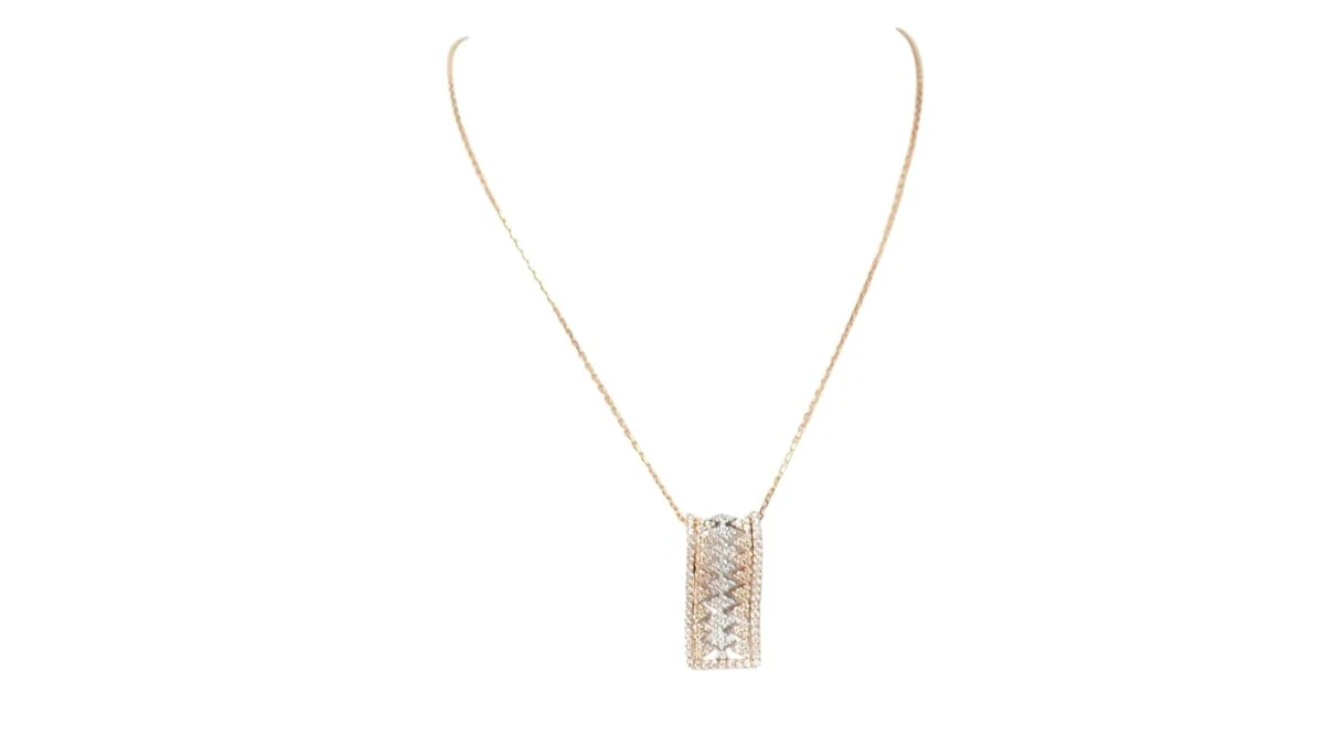 Collier pendentif en or rose et diamants