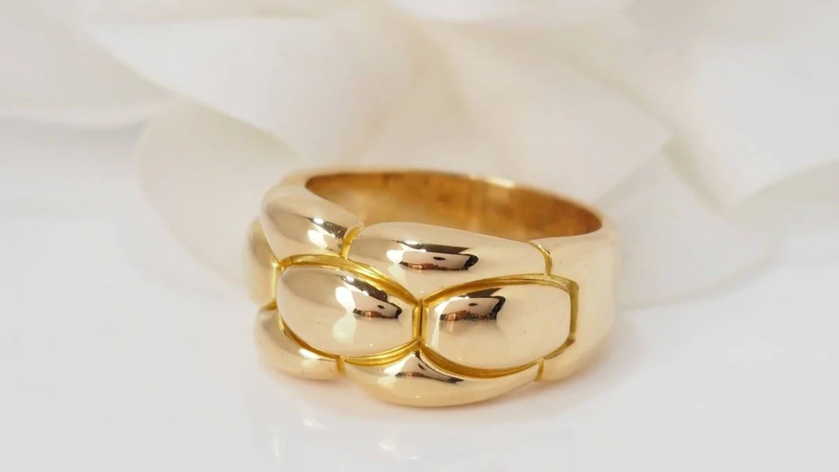 Bague Gentiane de Cartier en or jaune - Image 3
