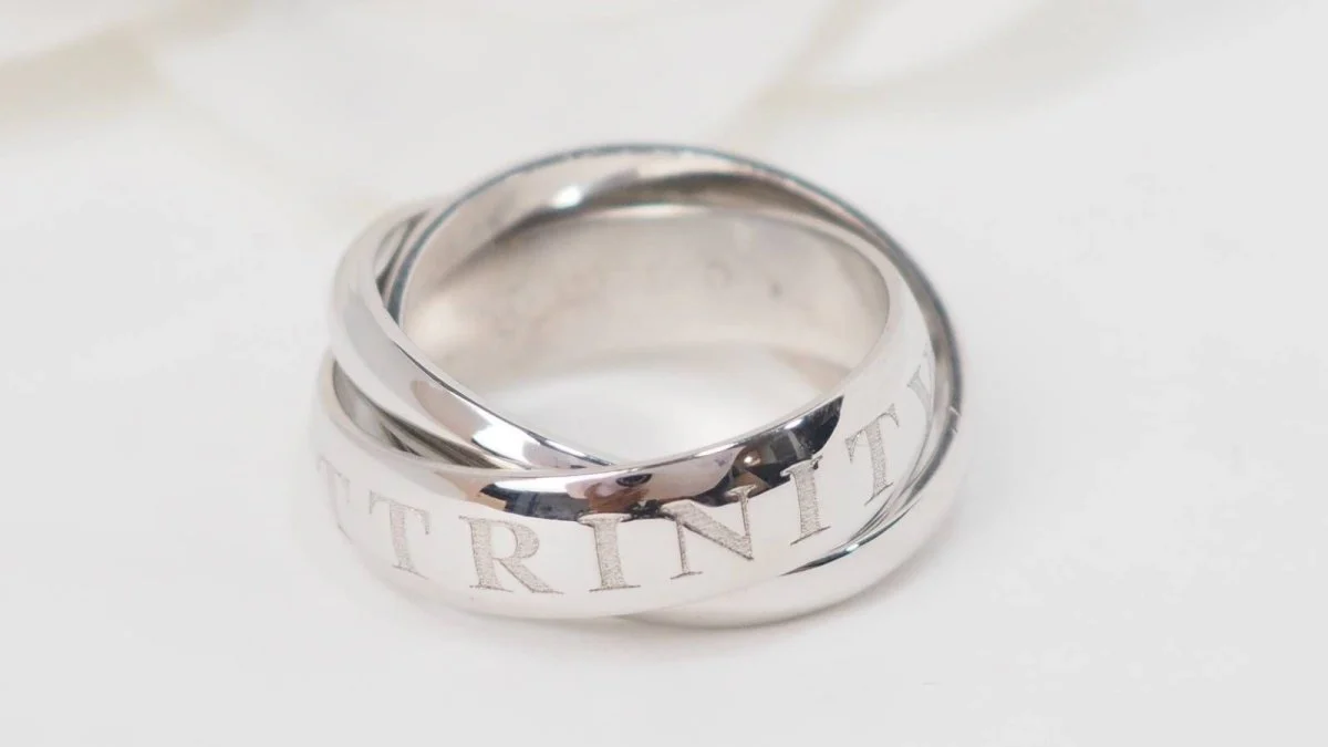 Bague CARTIER vintage Or Amour et Trinity en or blanc - Image 3