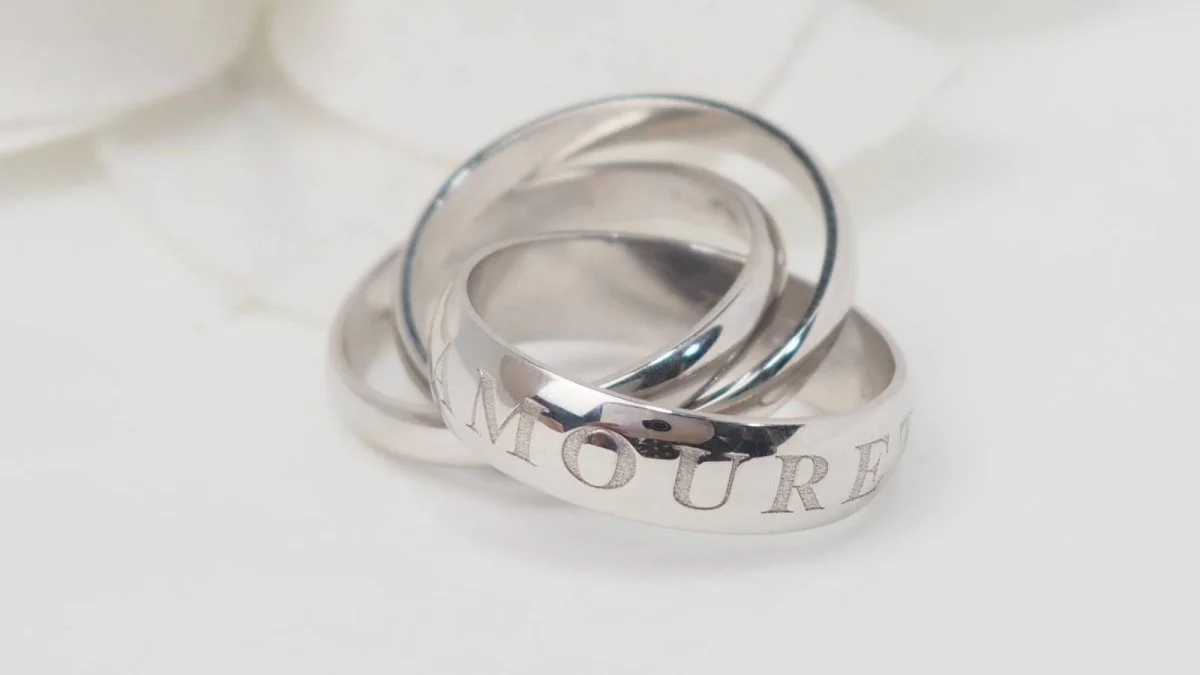 Bague CARTIER vintage Or Amour et Trinity en or blanc - Image 4