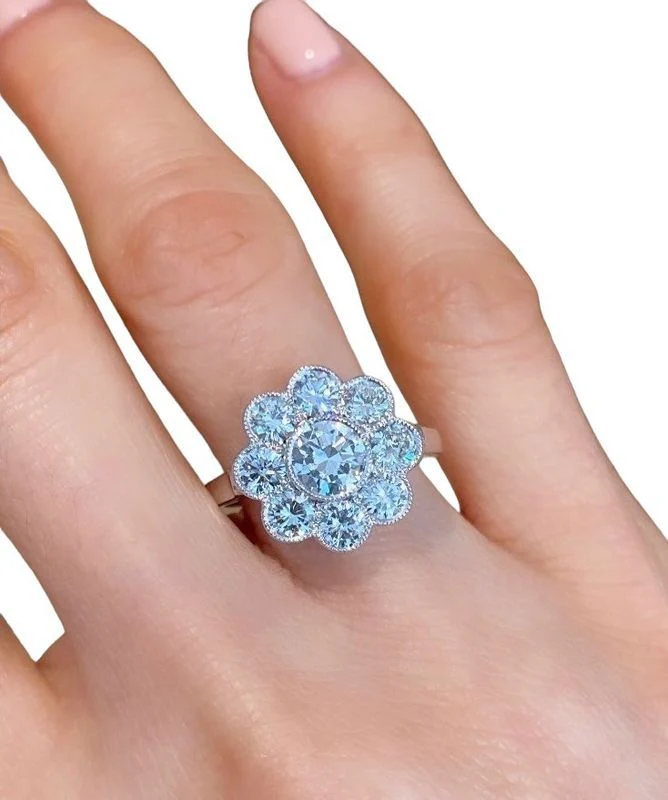 Bague Marguerite, en or blanc 18k et diamants - Image 2
