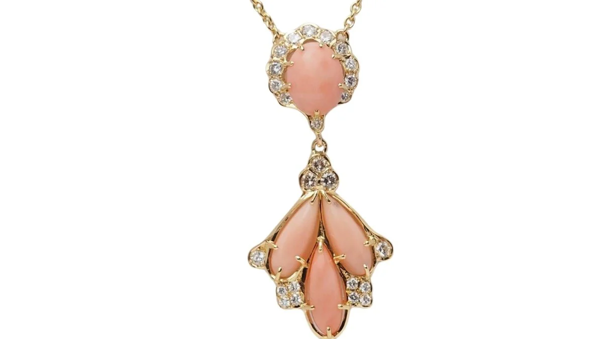 Collier en or jaune, cabochons de corail et diamants - Image 6