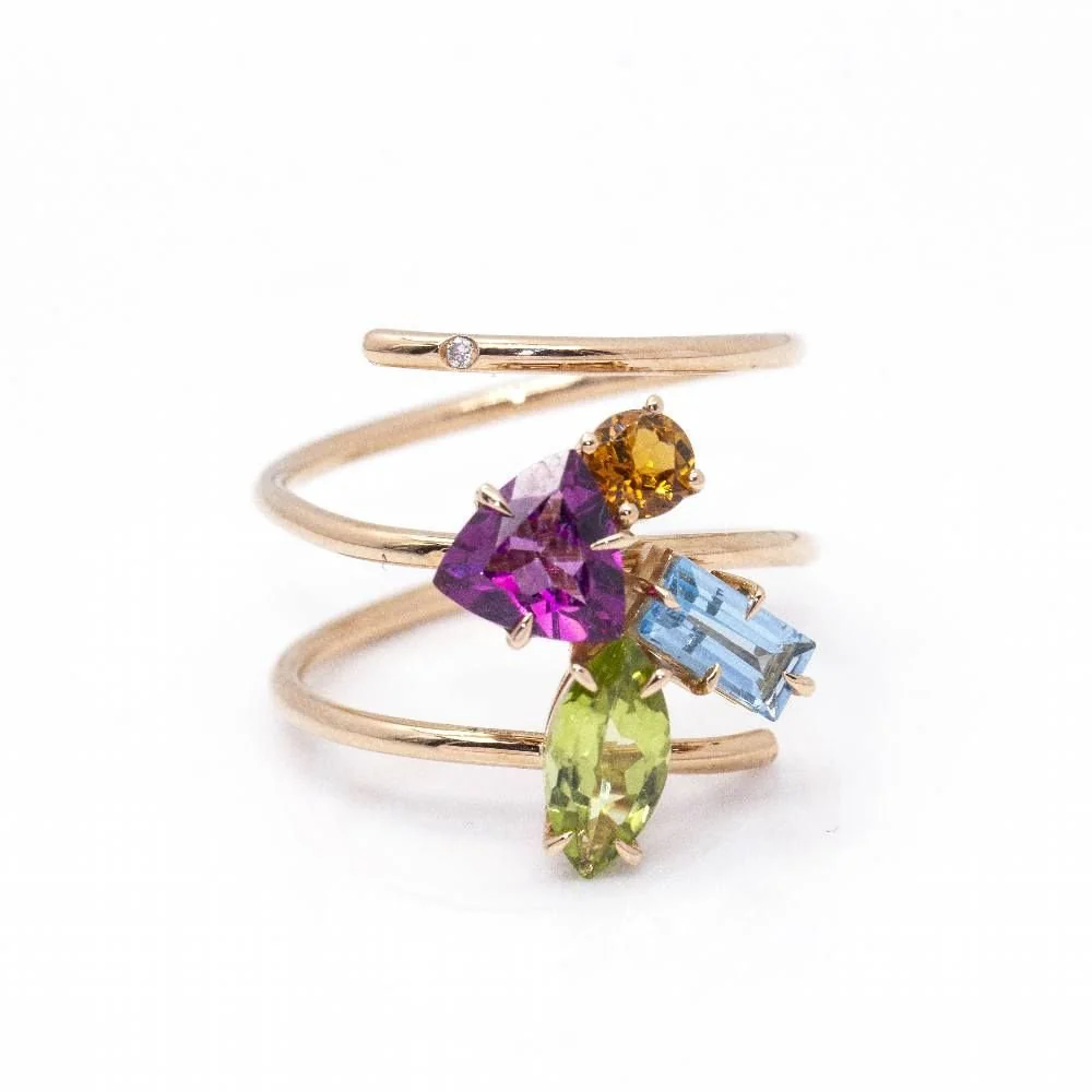 Bague Cocktail en or rose, péridot, topaze, grenat, tourmaline et diamant