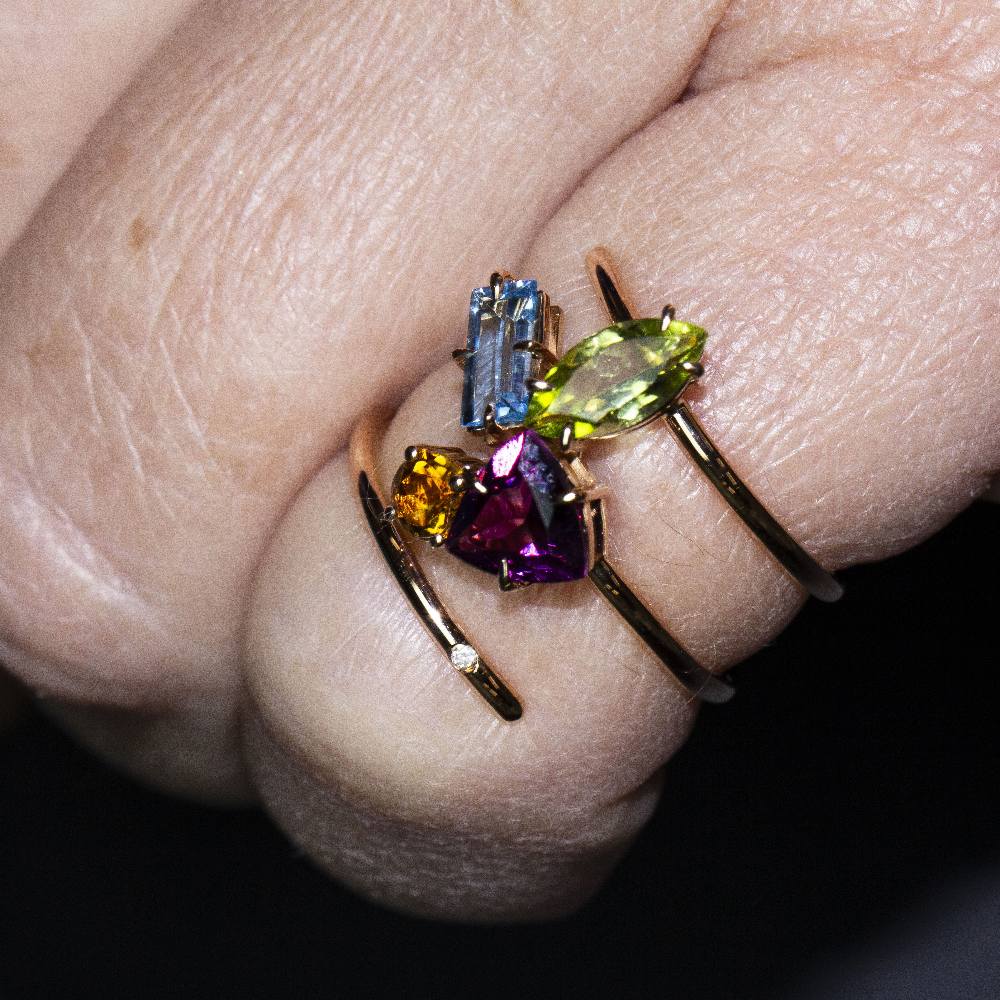 Bague Cocktail en or rose, péridot, topaze, grenat, tourmaline et diamant - Image 2