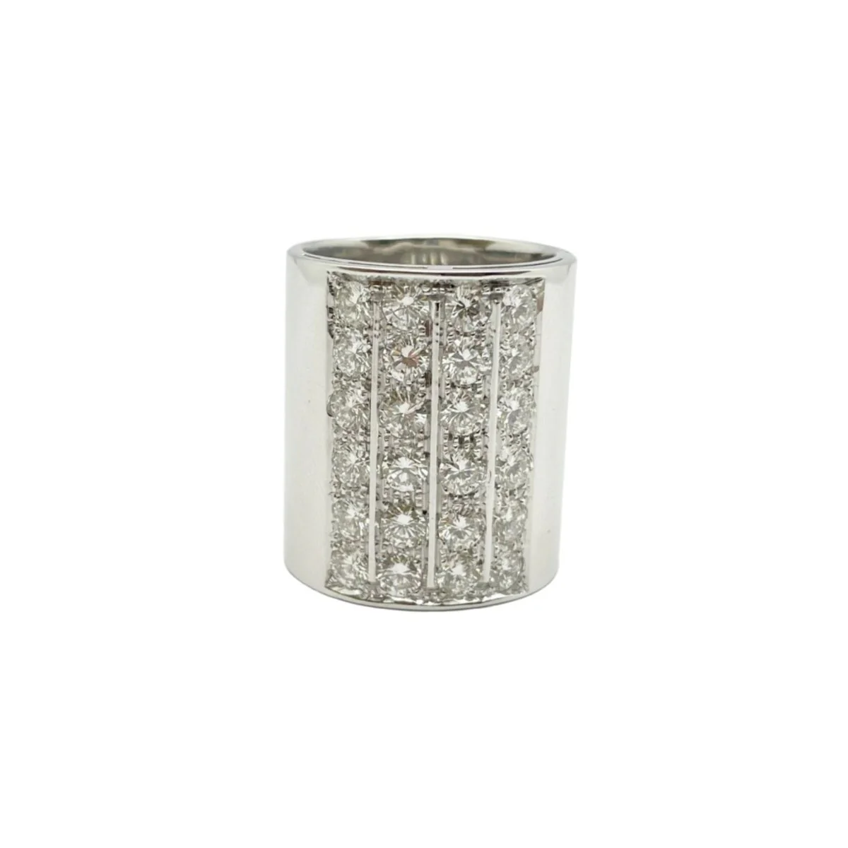 Bague en or blanc et diamants
