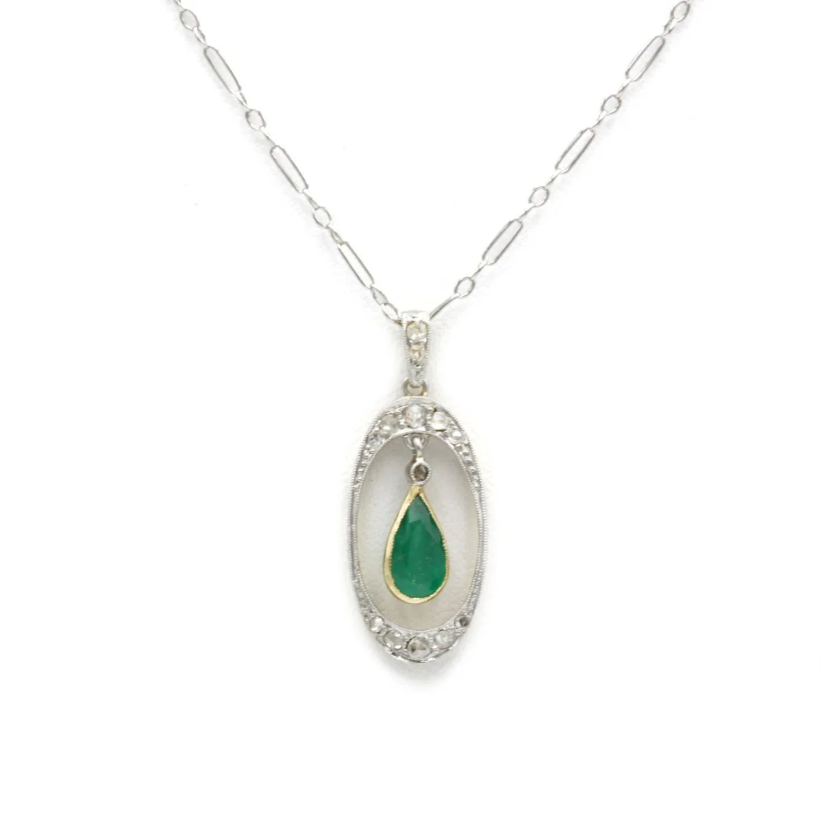 Collier - Or, platine, diamants & émeraude