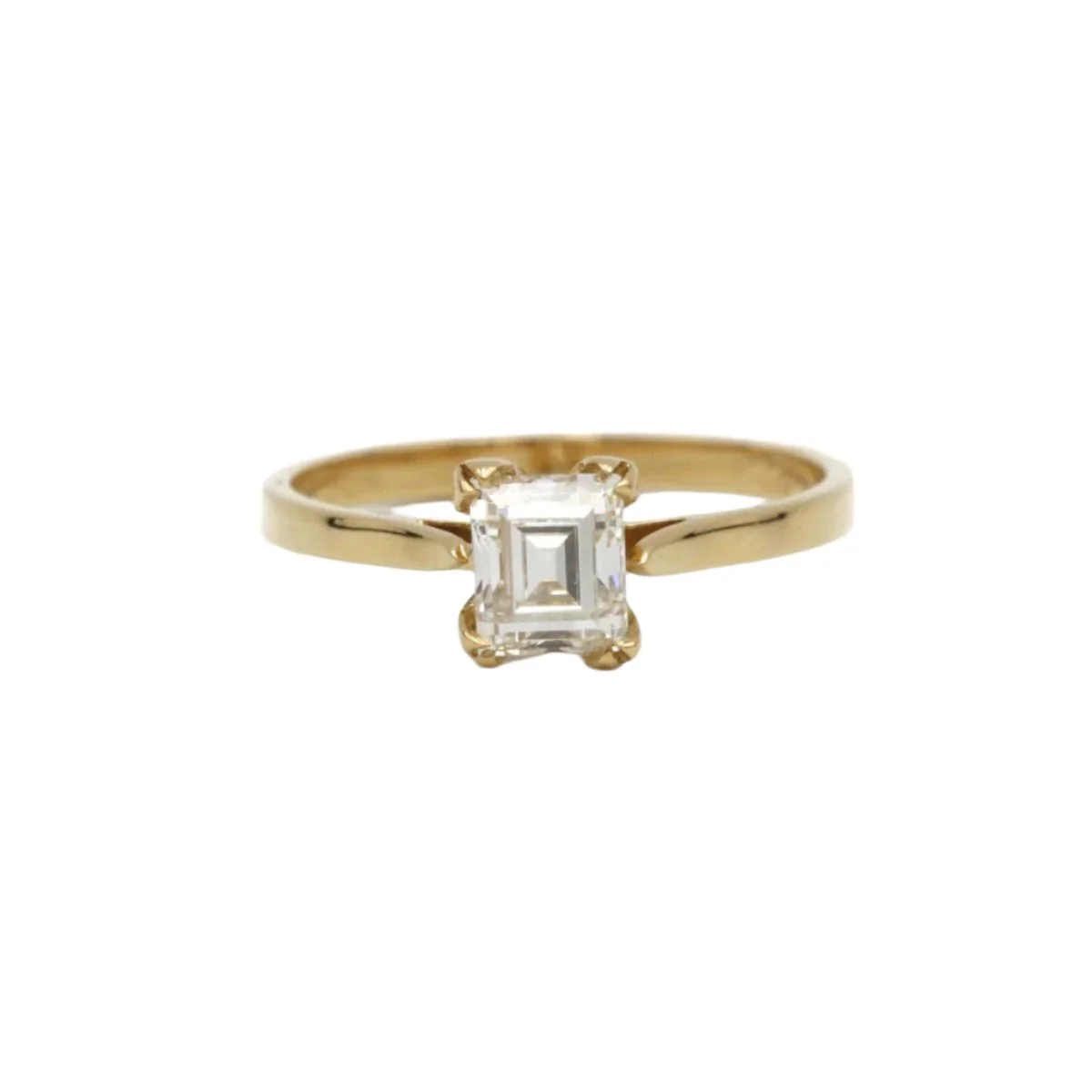Bague Solitaire en or jaune et diamants