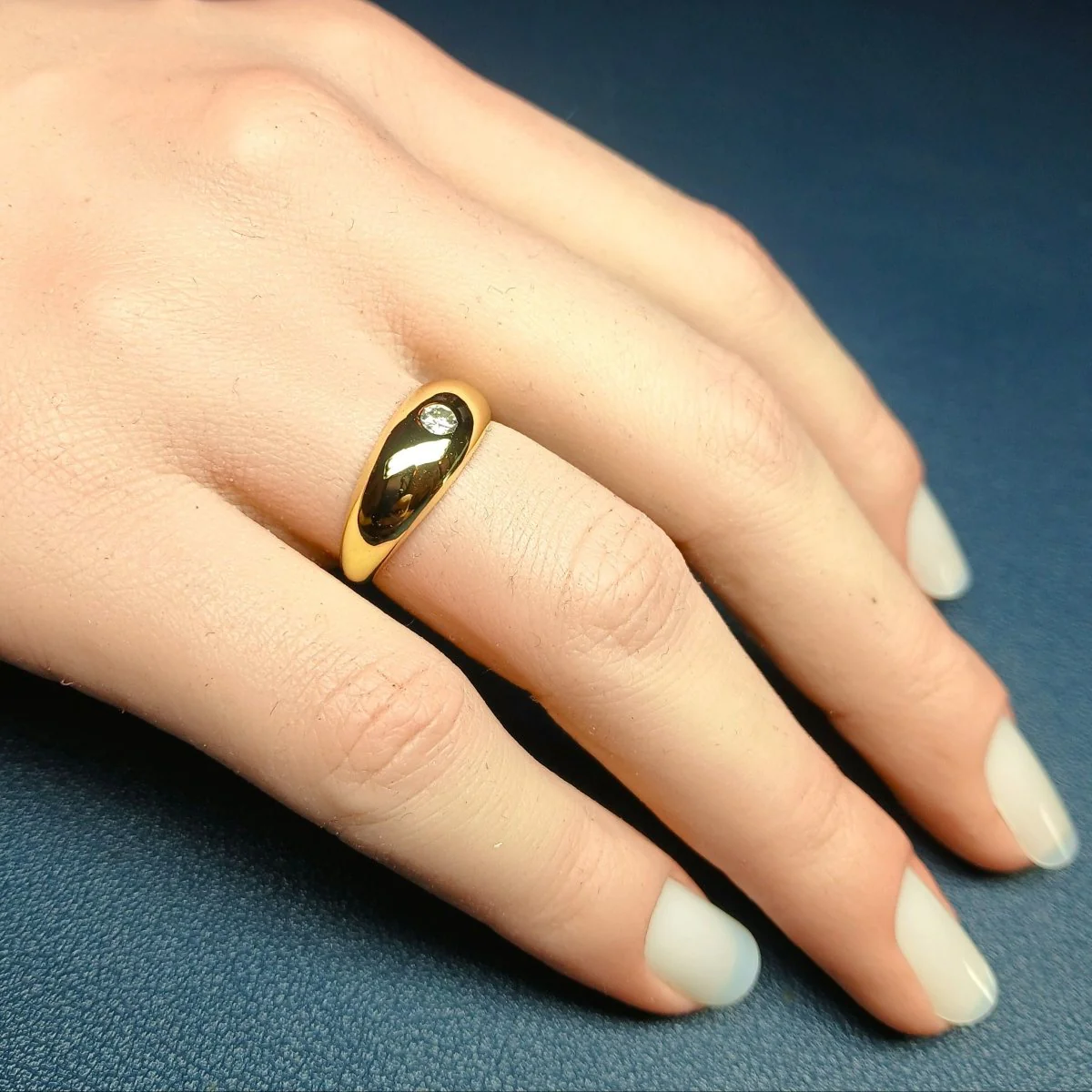 Bague Jonc en or jaune et diamant - Image 2
