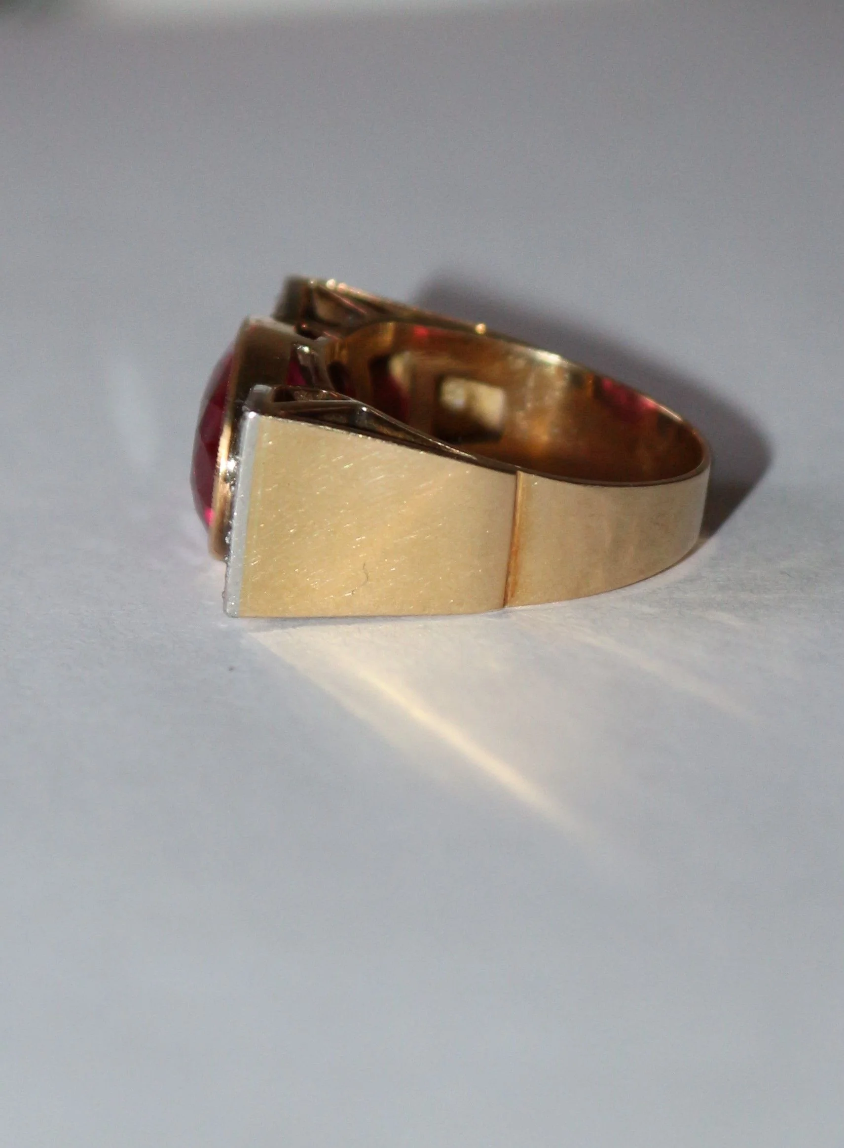 Bague Tank Or Jaune Et Platine, Saphir rose Verneuil Et Diamants - Image 2
