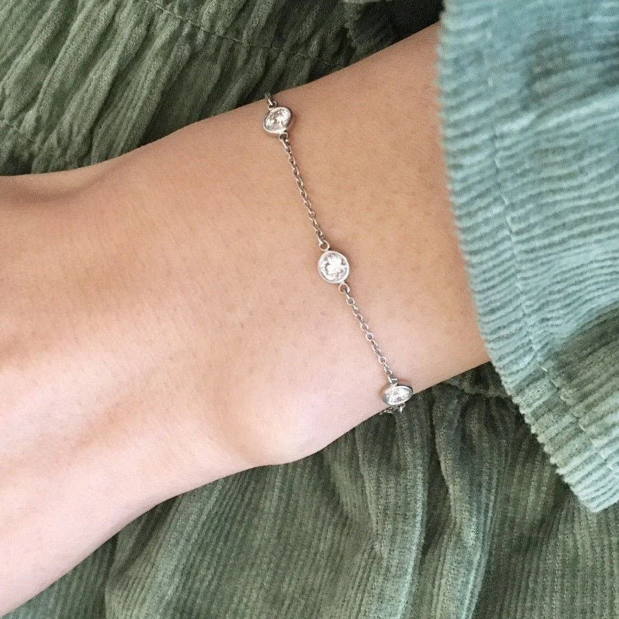 Bracelet Souple TIFFANY & CO "Diamonds by the Yard" en platine et diamants - Image 2