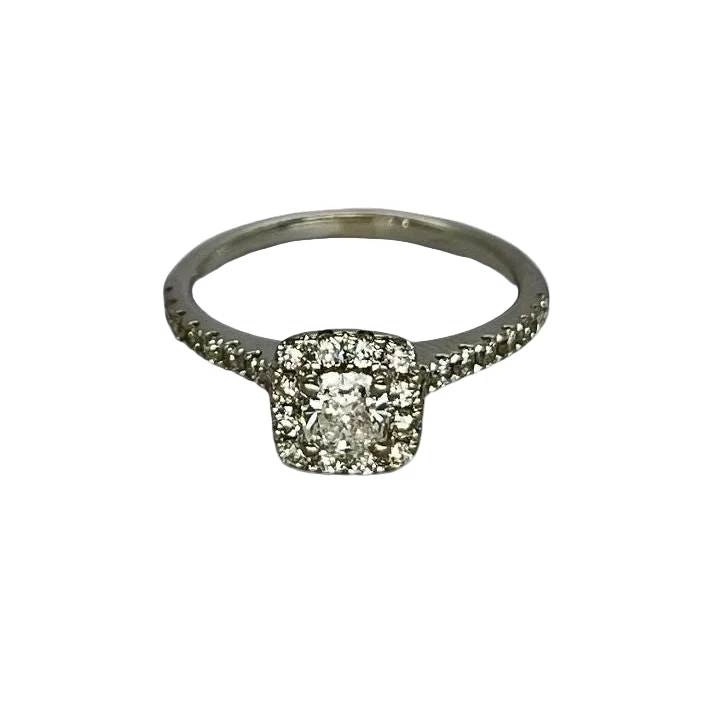 Bague Solitaire en or blanc et diamant
