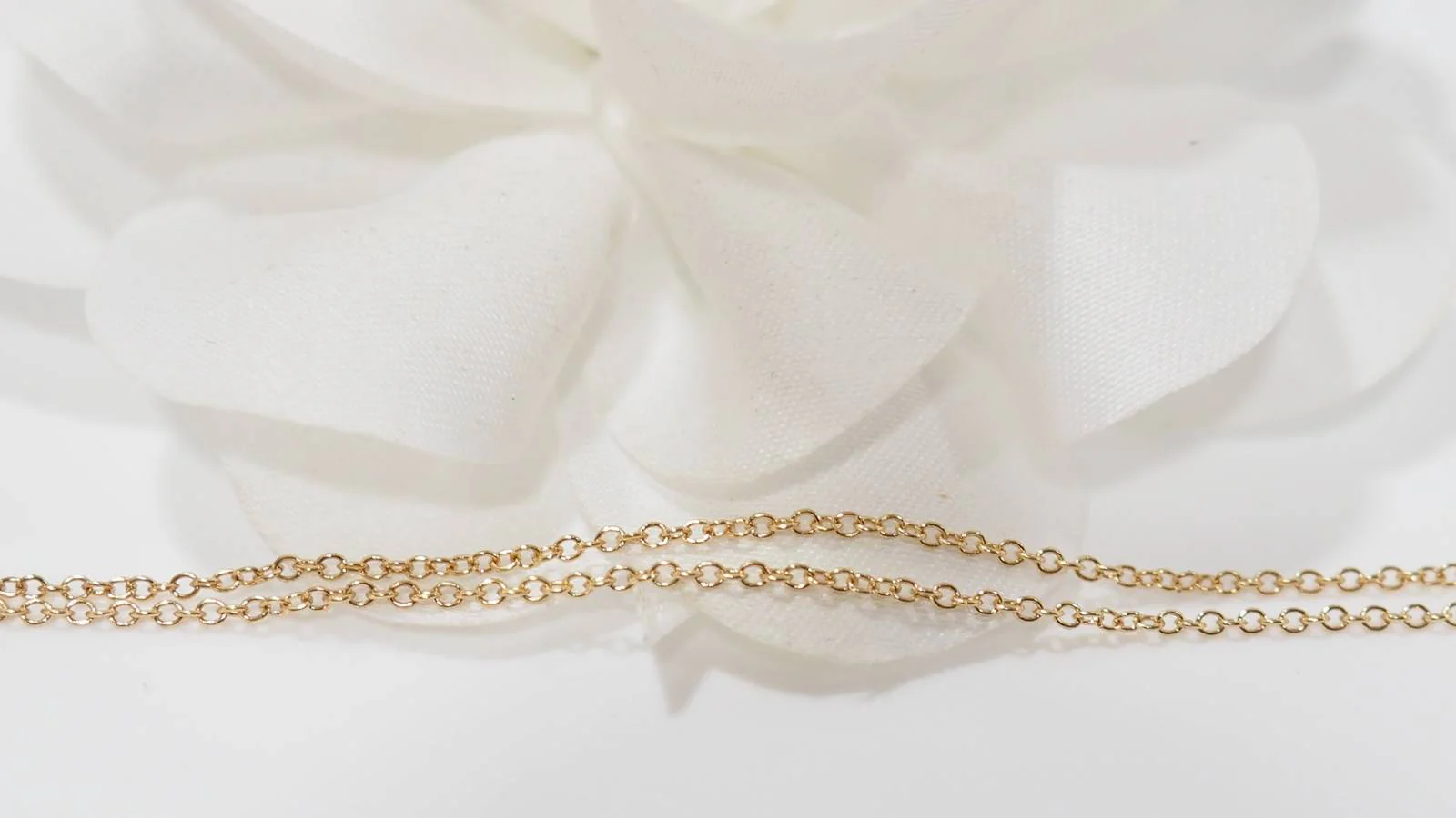 Collier pendentif en or jaune, émeraude et diamants - Image 5