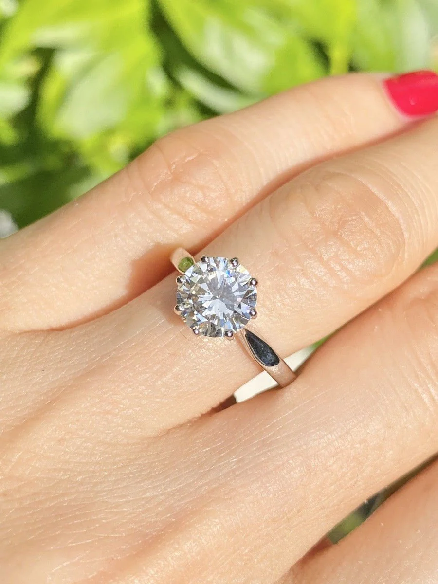 Bague solitaire en or blanc 18k et diamant - Image 4