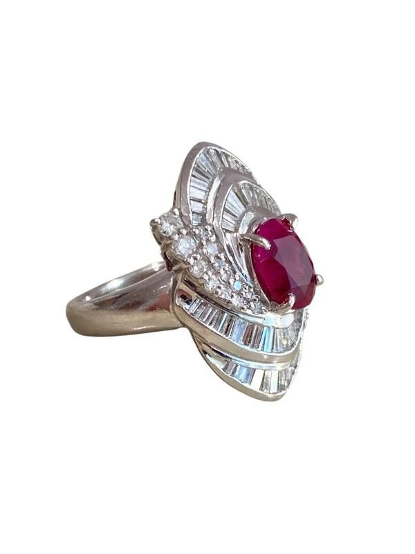Importante bague en platine rubis et diamants - Image 4