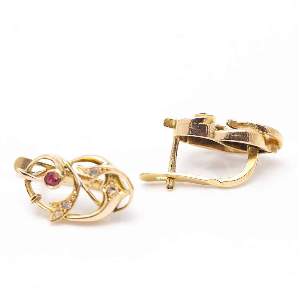 Boucles d'oreilles VINGT en or, diamants et rubis. Deuxième main - Image 3
