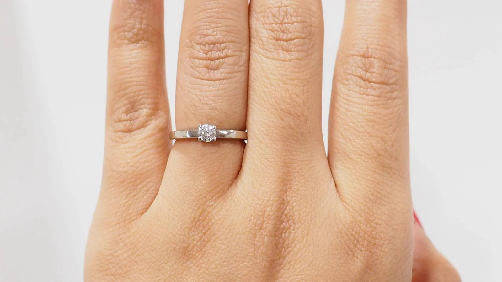Bague solitaire de Cartier en platine et diamant - Image 3