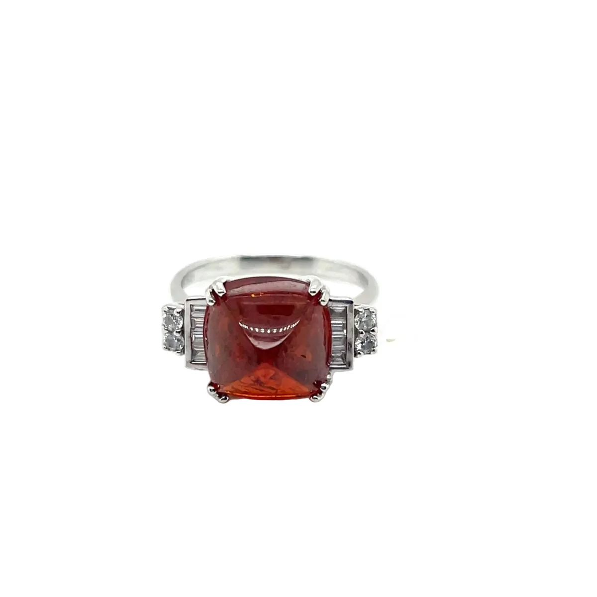 Bague en or blanc, grenat et diamants