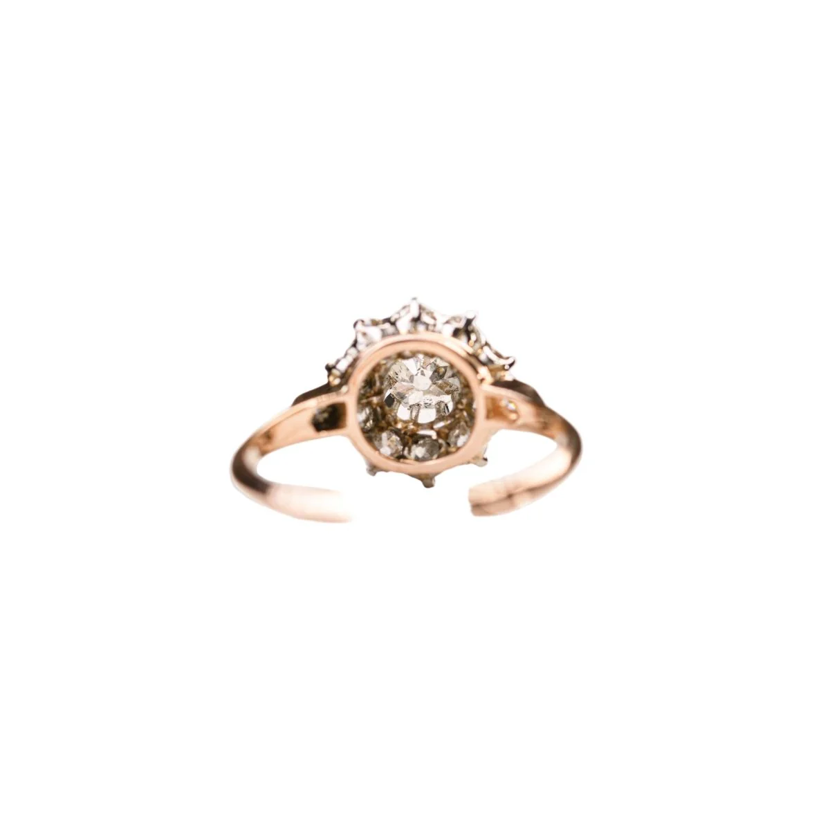 Bague Marguerite en or jaune et diamants - Image 4