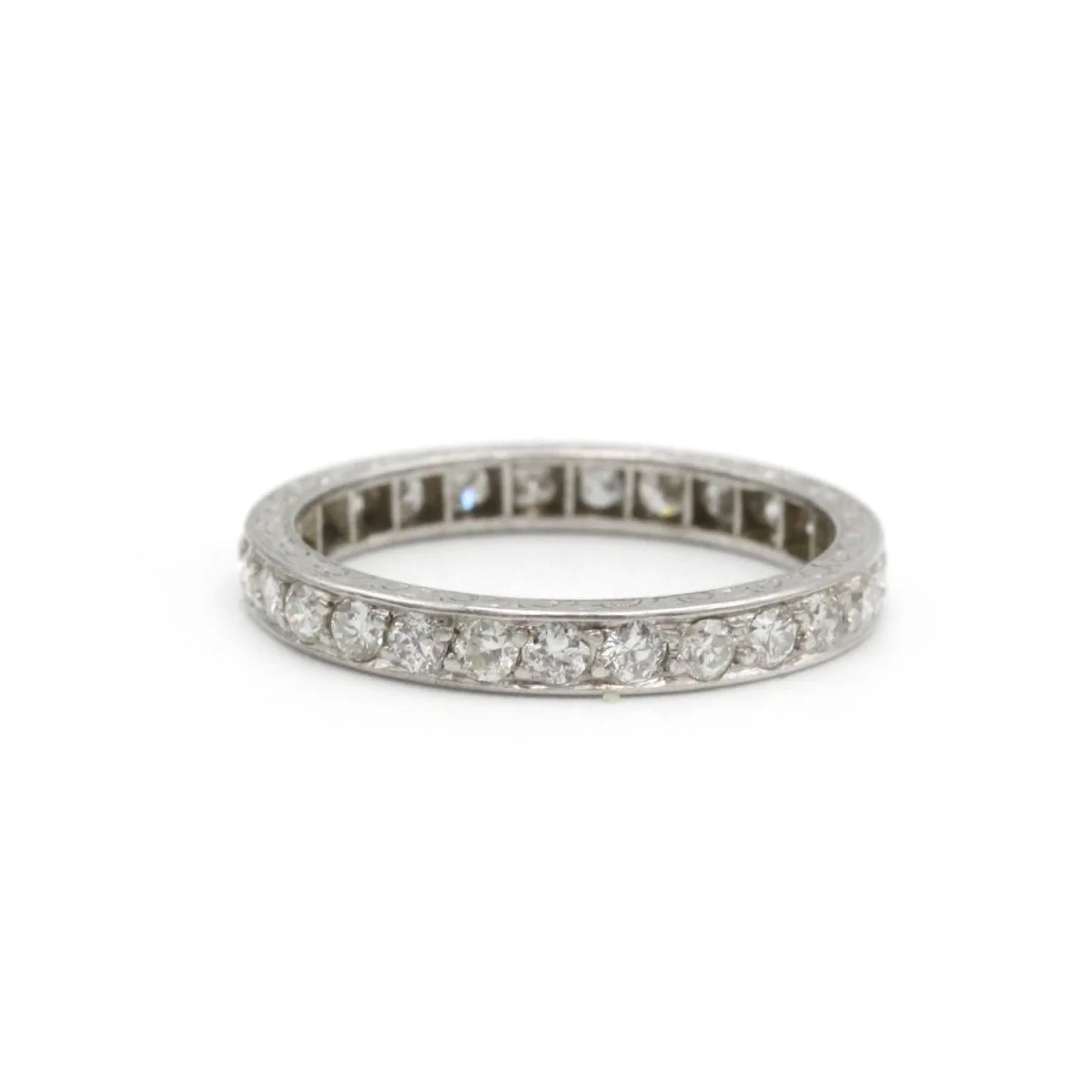 Bague Alliance en platine et diamants