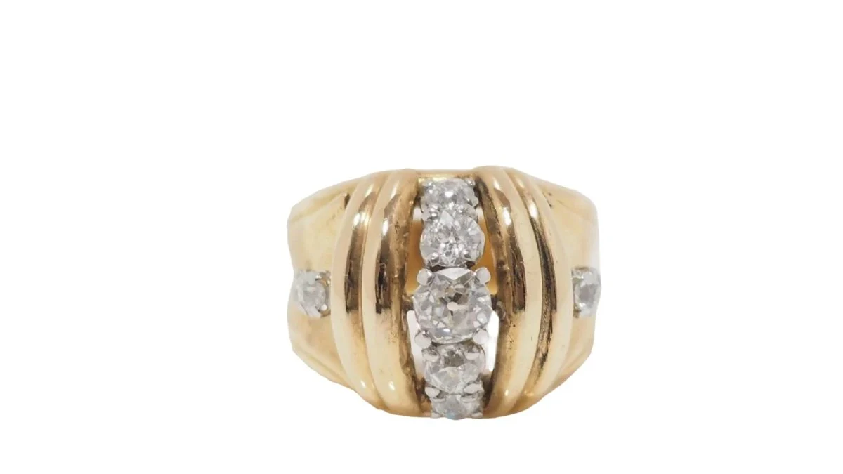 Bague en or jaune, platine et diamants