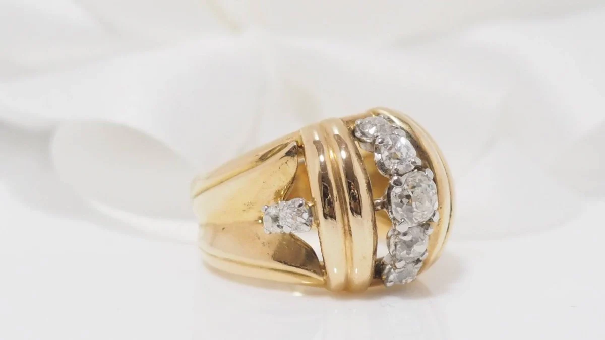 Bague en or jaune, platine et diamants - Image 2