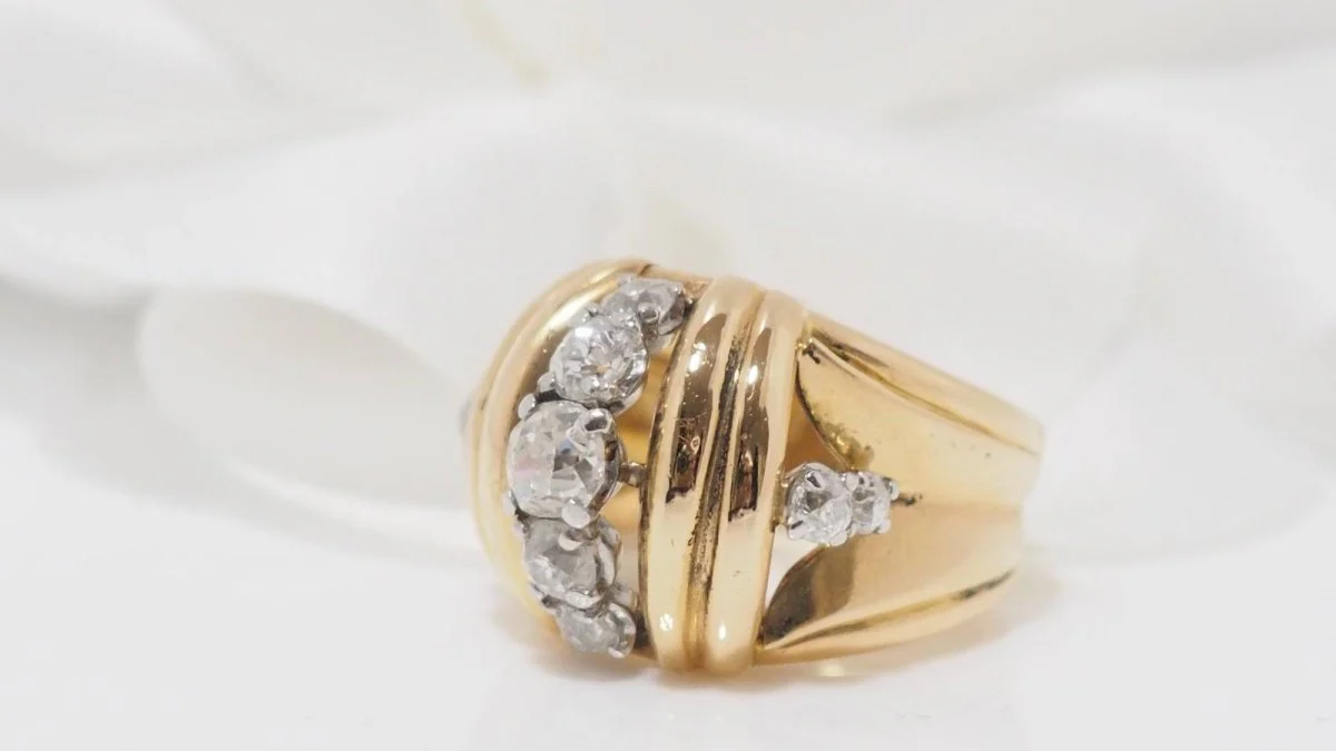 Bague en or jaune, platine et diamants - Image 3