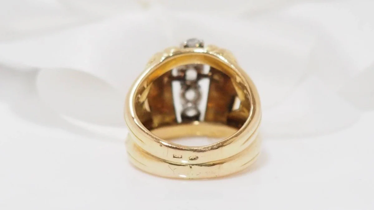 Bague en or jaune, platine et diamants - Image 5