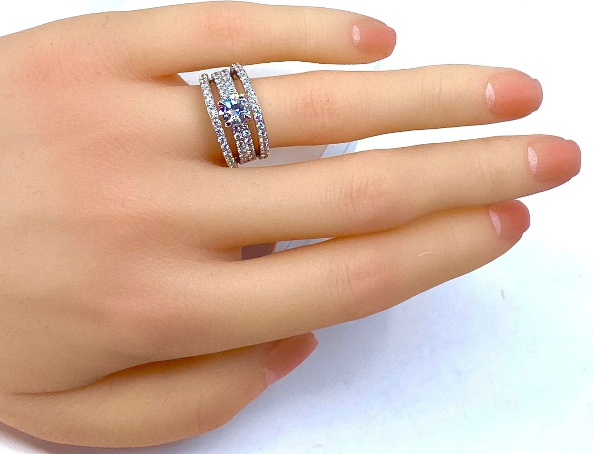 Bague en or blanc 18 carats et diamants - Image 7