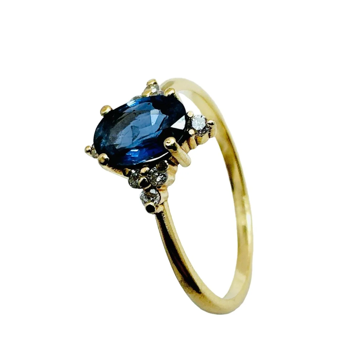 ANILLO DE ORO AMARILLO CON ZAFIRO AZUL "CEYLAN" Y DIAMANTES - Image 5