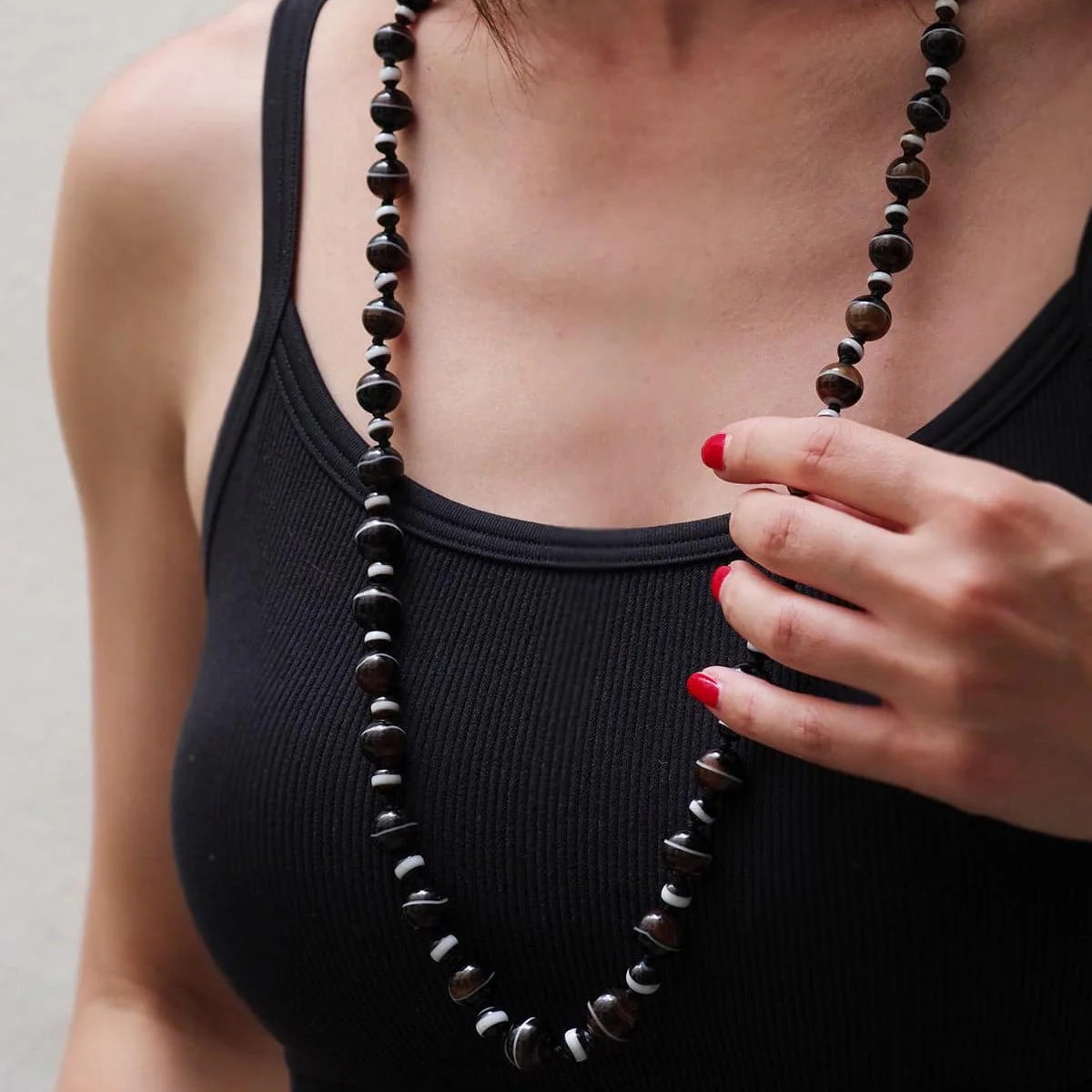 Collier Sautoir en or jaune et perles - Image 2