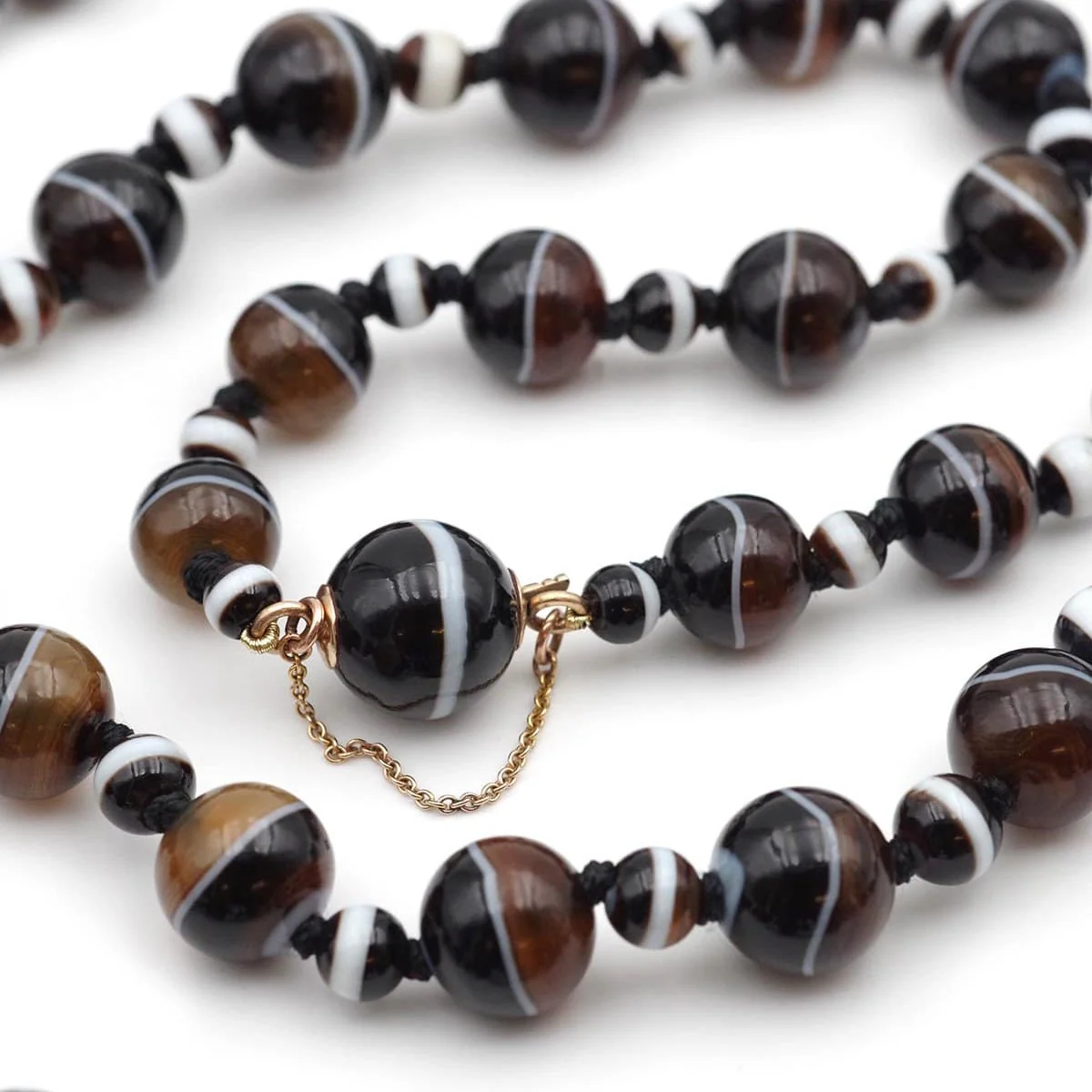 Collier Sautoir en or jaune et perles - Image 3