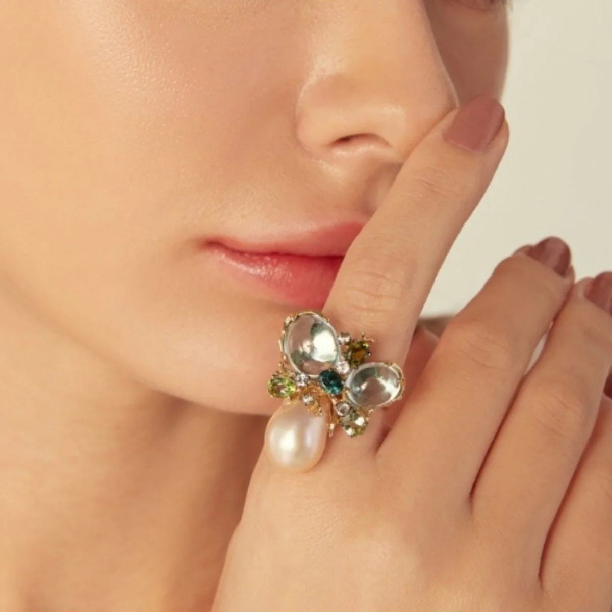 Bague en or jaune 18 carats, perle et topazes – Taille EU56 - Image 2