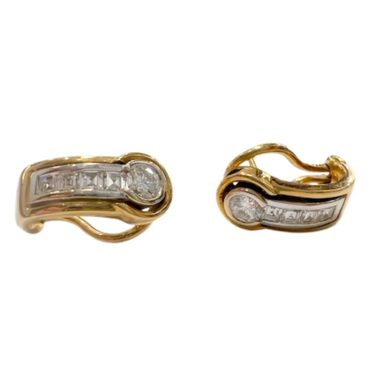 Boucles d'oreilles en or jaune et diamants - Image 4