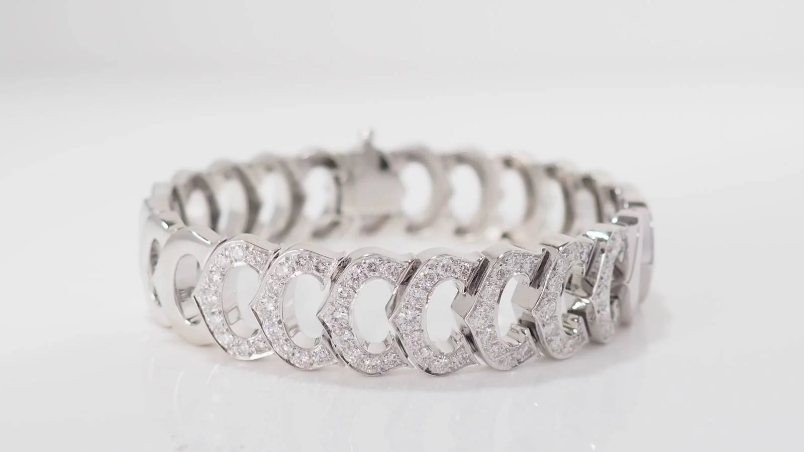 Bracelet Collection C de Cartier en or blanc et diamants - Image 7
