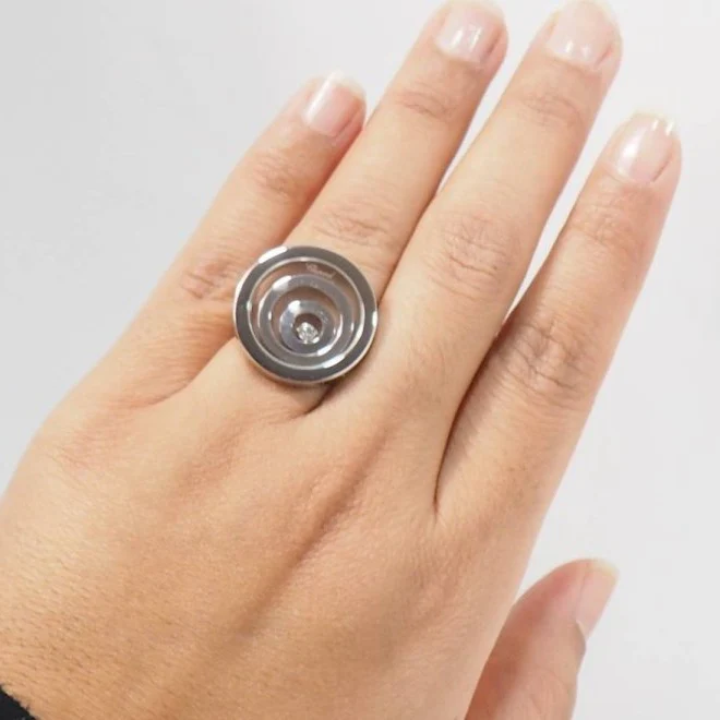 Bague CHOPARD "Happy Spirit" en or blanc et diamant mobile - Image 2