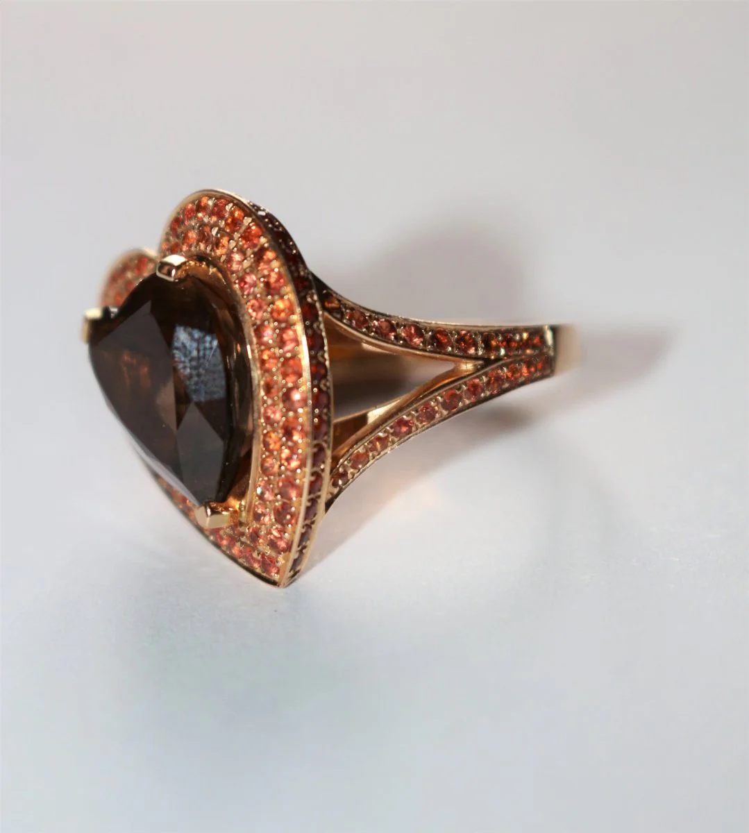 MAUBOUSSIN bague « Subtile Raison » quartz fumé, saphirs pêche, citrines Madère - Image 11