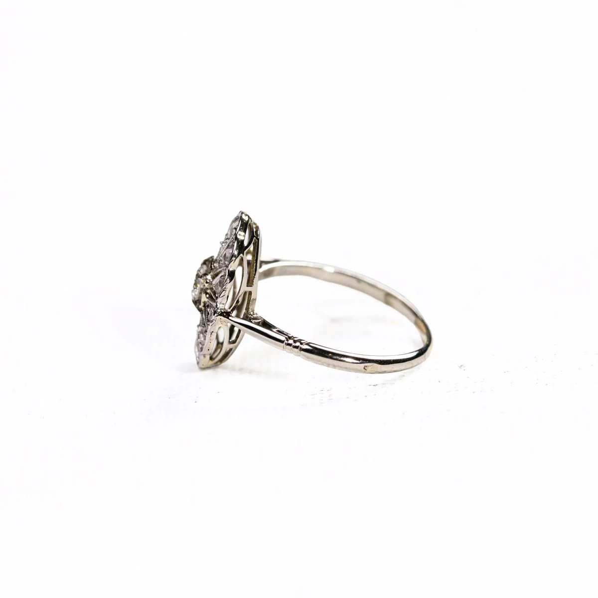 Bague marguerite ancienne diamants et or blanc - Image 4