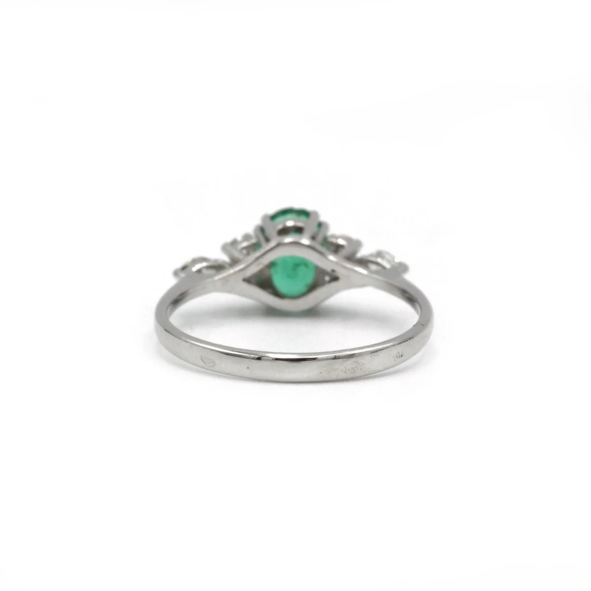 Bague en or blanc, émeraud et diamants - Image 3