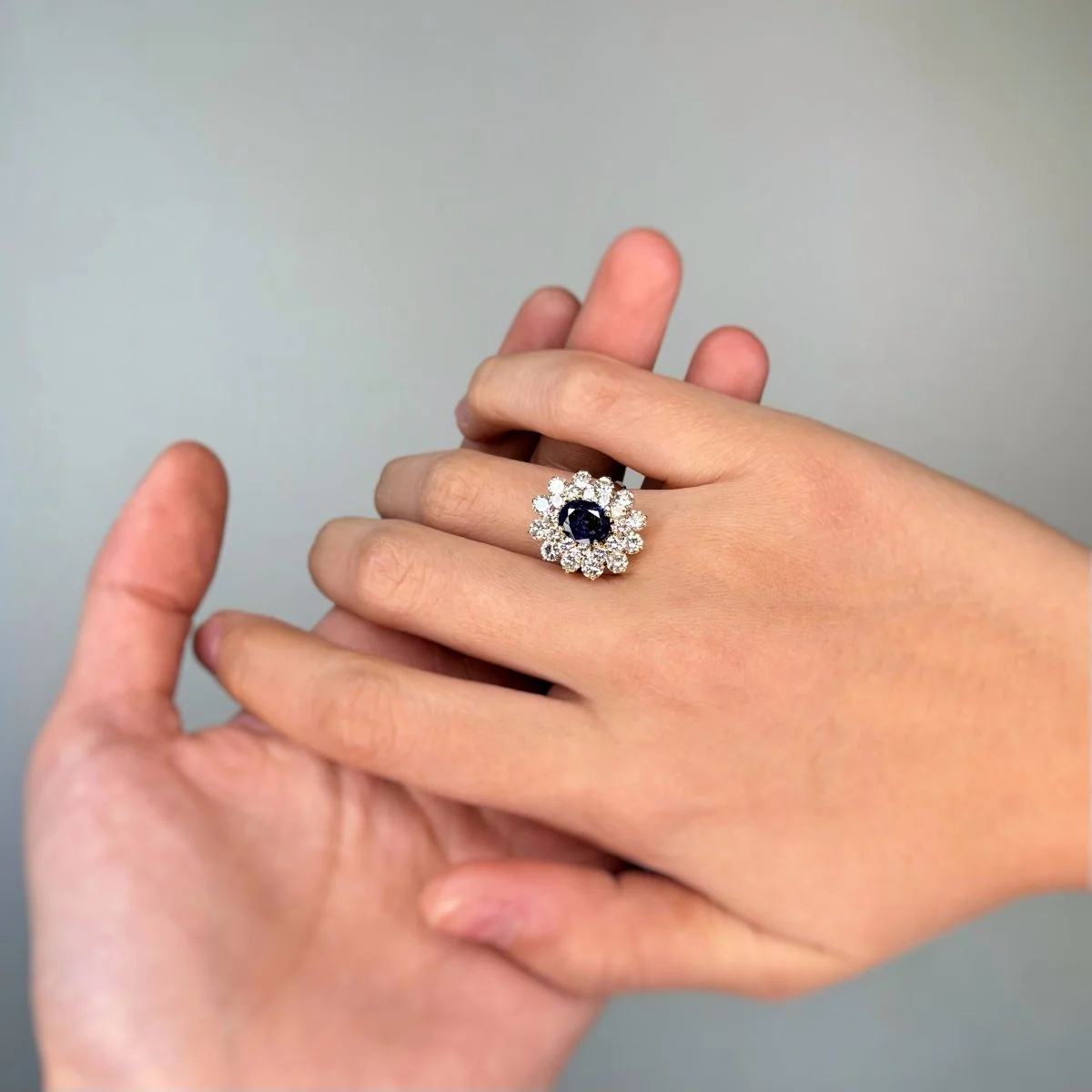 Bague Marguerite - Or jaune, Diamants & Saphir - Image 6