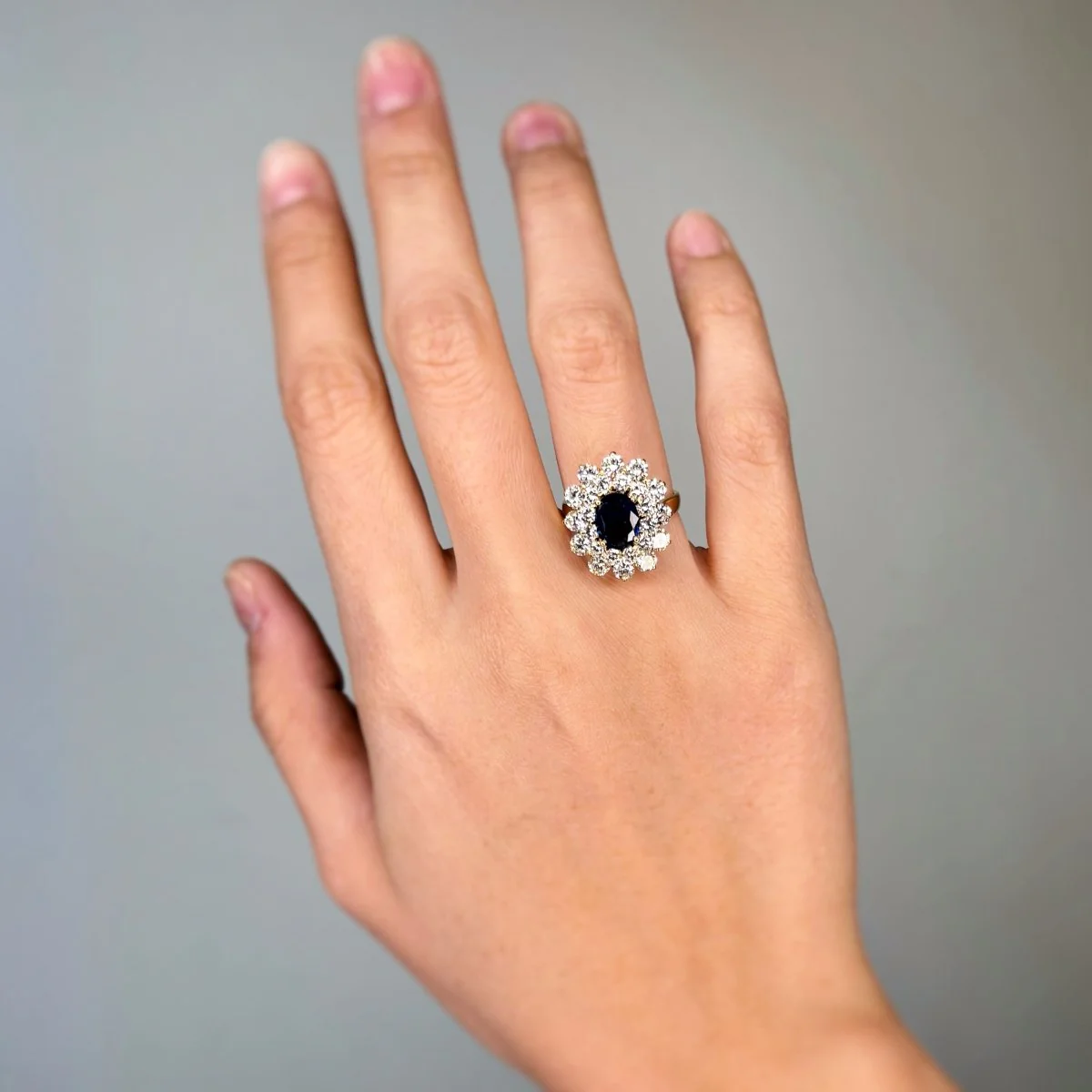 Bague Marguerite - Or jaune, Diamants & Saphir - Image 7