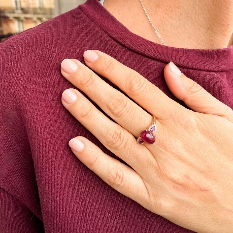 Bague rubis cabochon et grenats - Image 2