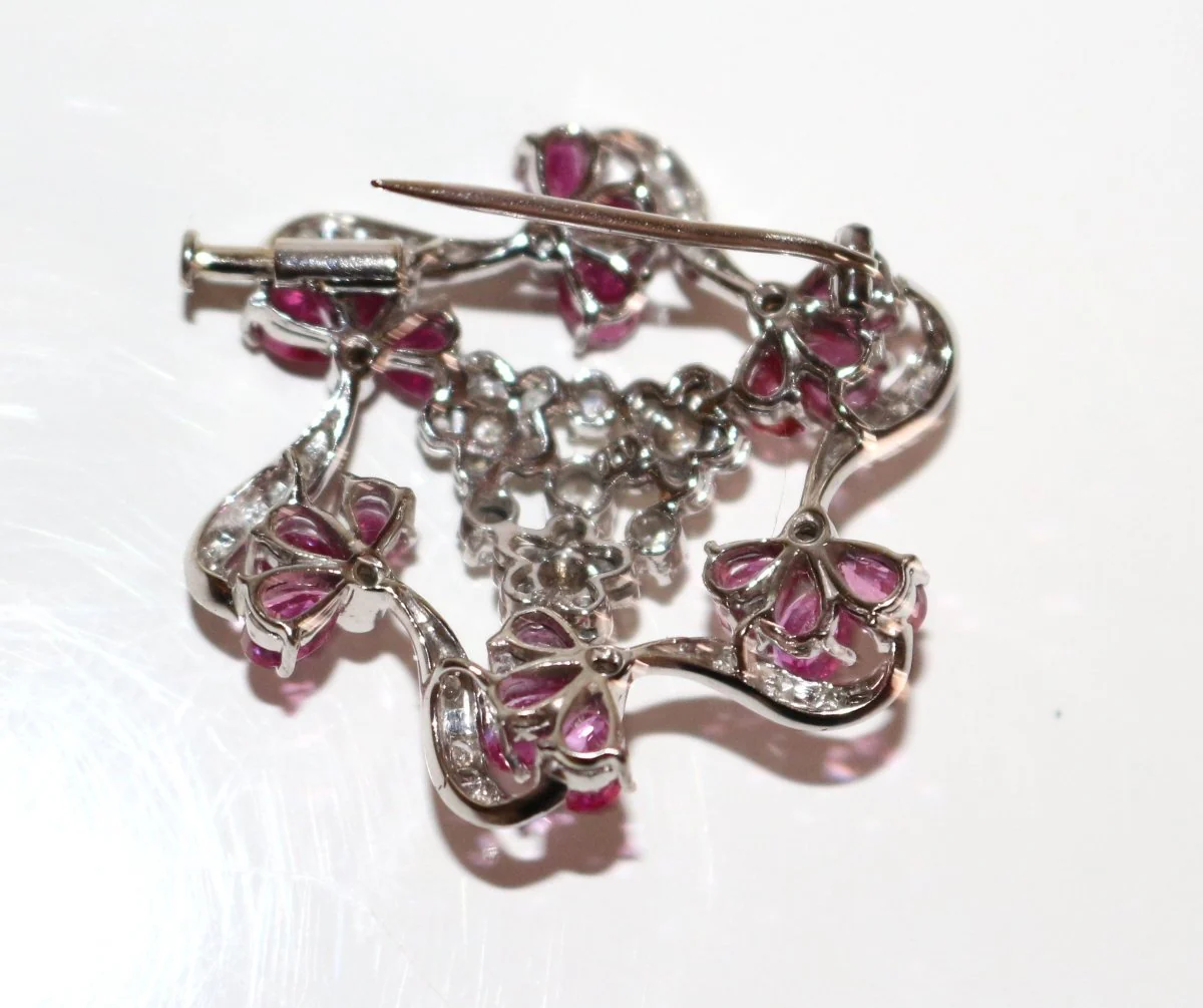 Broche Or Blanc Motif Fleur Tourbillonnant - Image 3