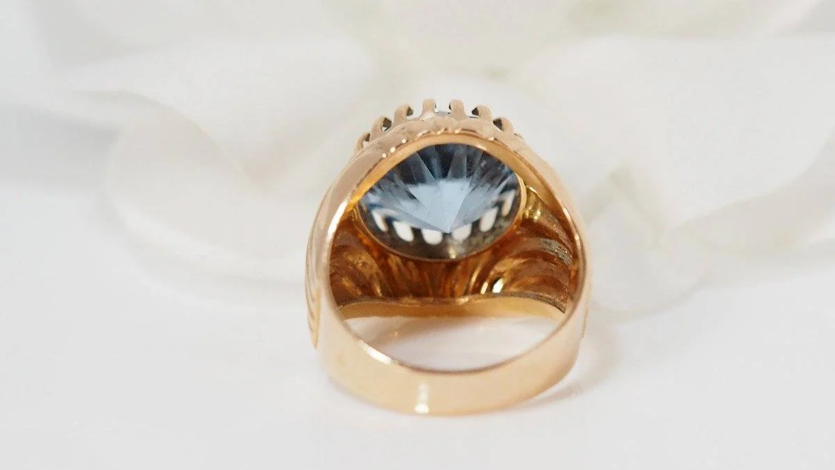 Bague en or jaune et topaze bleue - Image 8